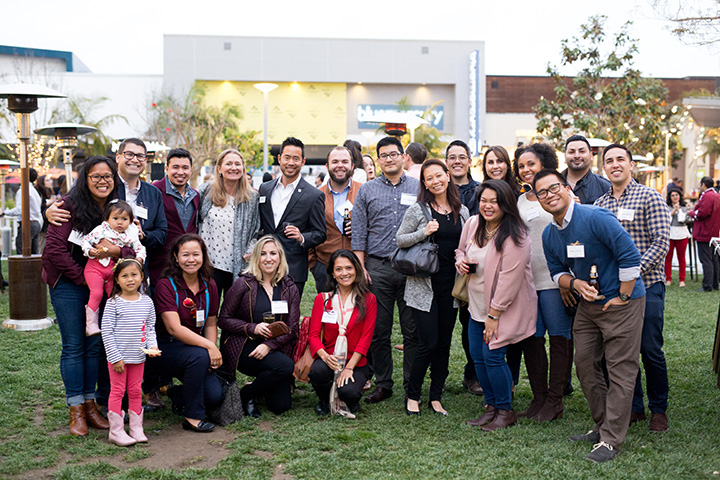 A large group of alumni at a South Bay event